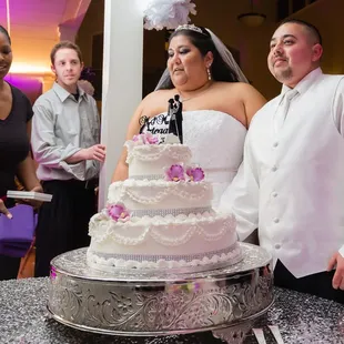 Jessica Shine Event Productions is AMAZING!!! She is absolutely FANTASTIC!! She and her team made my wedding day perfect!