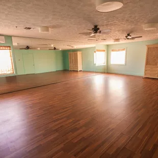 RENT OUR YOGA, WORKSHOPS, AND PARTY VENUE
