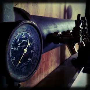 a close up of a pressure gauge