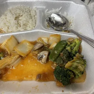Serving sizes they give you instead of rice in a separate container so they don&apos;t give you a large helping