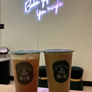 Peach oolong tea &amp; Vietnamese coffee