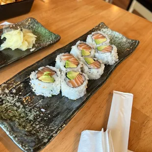 Salmon roll