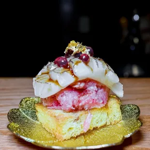 Hotate Toro Toast with Gold Flakes (@joeynht)