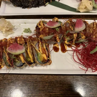 Crispy Spicy Salmon Roll