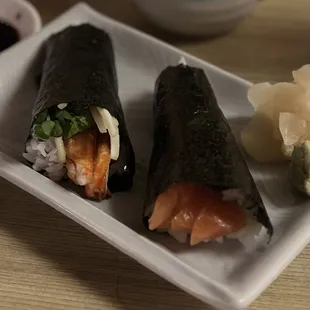 Salmon handroll, baked crab handroll