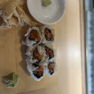 Spicy Yellowtail Roll