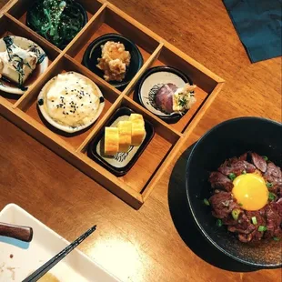 Chef choice of 6 appetizers &amp; wagyu don