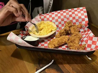 Cross Creek Steakhouse And Ribs