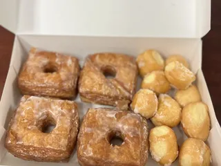 Bowen Bakery Donut
