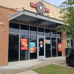 The Front &amp; Signage  11-22-2022