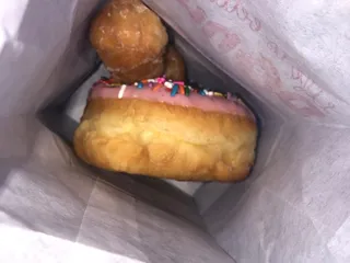 Cheers Donuts