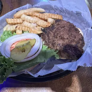 Shipleyburger no cheese, no bacon w/fries