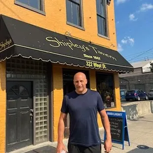 THE MAN standing in front of Shipley's