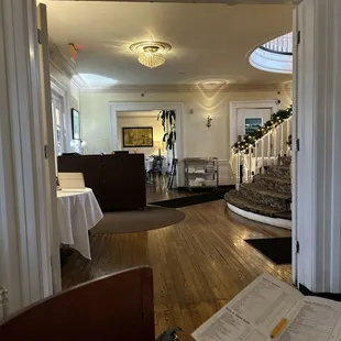 a view of the dining room from the living room