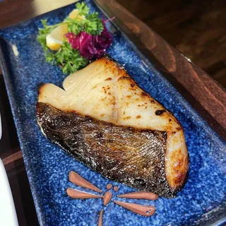 Hamachi Kama (Shioyaki)