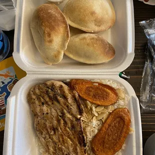 Breads, garlic, deboned chicken lunch combo