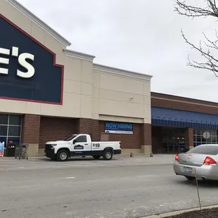a view of a storefront