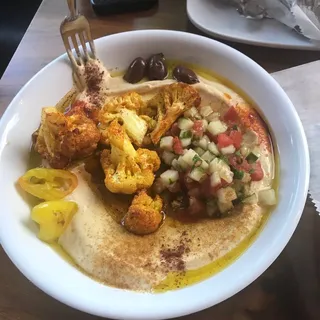 Fried cauliflower hummus