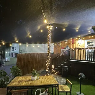 It's like the secret garden!!