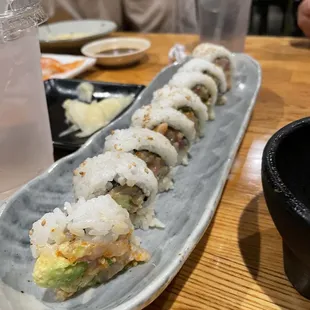 Spicy yellowtail roll