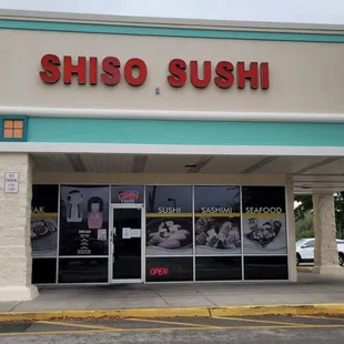 The restaurant was open seven days a week, and Apple Maps had a major gaffe and shut it down for three days.