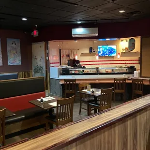 Main dinning room. Remodeled!!