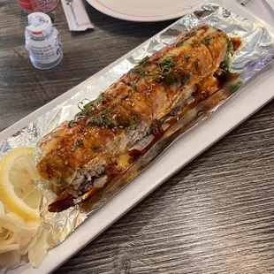 BR1. Baked Salmon Roll