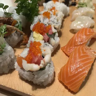 Ora King Salmon Nigiri, unagi nigiri, hotate nigiri, spider roll, Yokozuna*