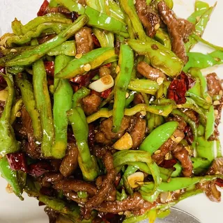 B11. Shredded Beef with Long Horn Pepper