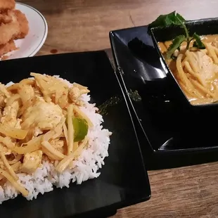 Chicken curry &amp; calamari appetizer (already partially gone)