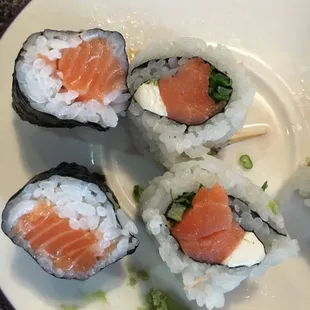 I love how big the pieces of fish are. Really good fish.