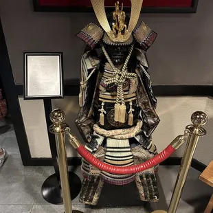 a statue of a samurai