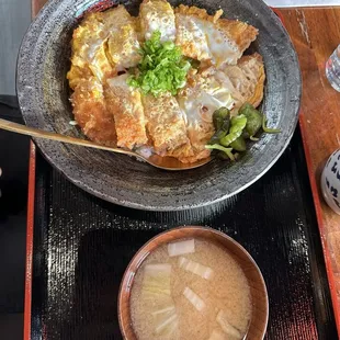 Katsudon