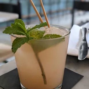 drink, dessert