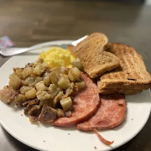 #4:Scrambled Eggs, Ham, Homefries, Toast