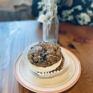 Oatmeal cookie sandwich