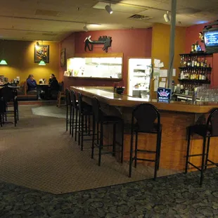 Now Offering Full Liquor Bar, Cocktails