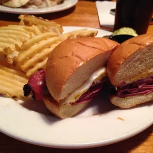 Pastrami egg sandwich 7/10