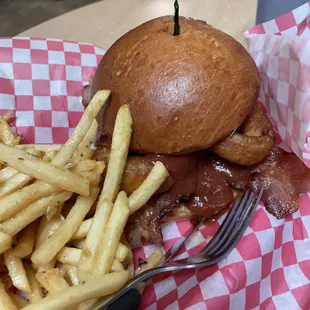 Western Bacon Cheeseburger
