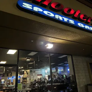 the outside of the restaurant