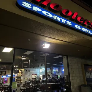 the outside of the restaurant