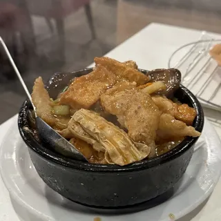 Braised Cod Bean Curd Clay Pot