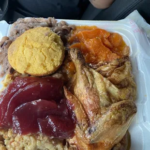 The plate  was enough for a both my girlfriend and I to share