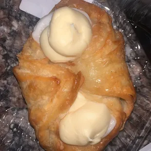 Cheese danish