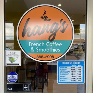 Great place to get a refreshing fresh fruit smoothie.