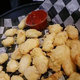 Cheese curds with marinara