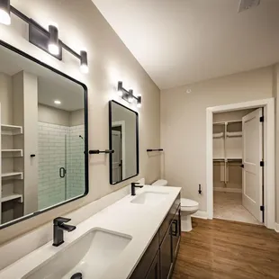 Shore Acres Apartments
