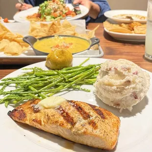 Salmon, asparagus, and mashed potatoes- you can really see the mahi-mahi in any of these photos