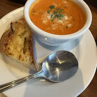Tomato Basil Bisque