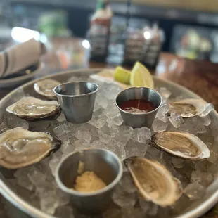 Raw PEI oysters
